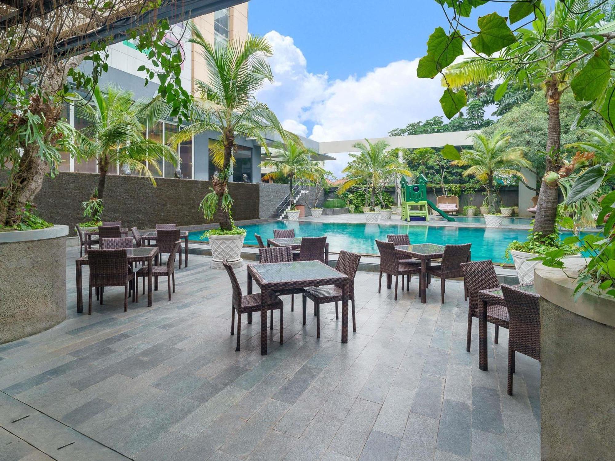 Novotel Solo Eksteriør bilde