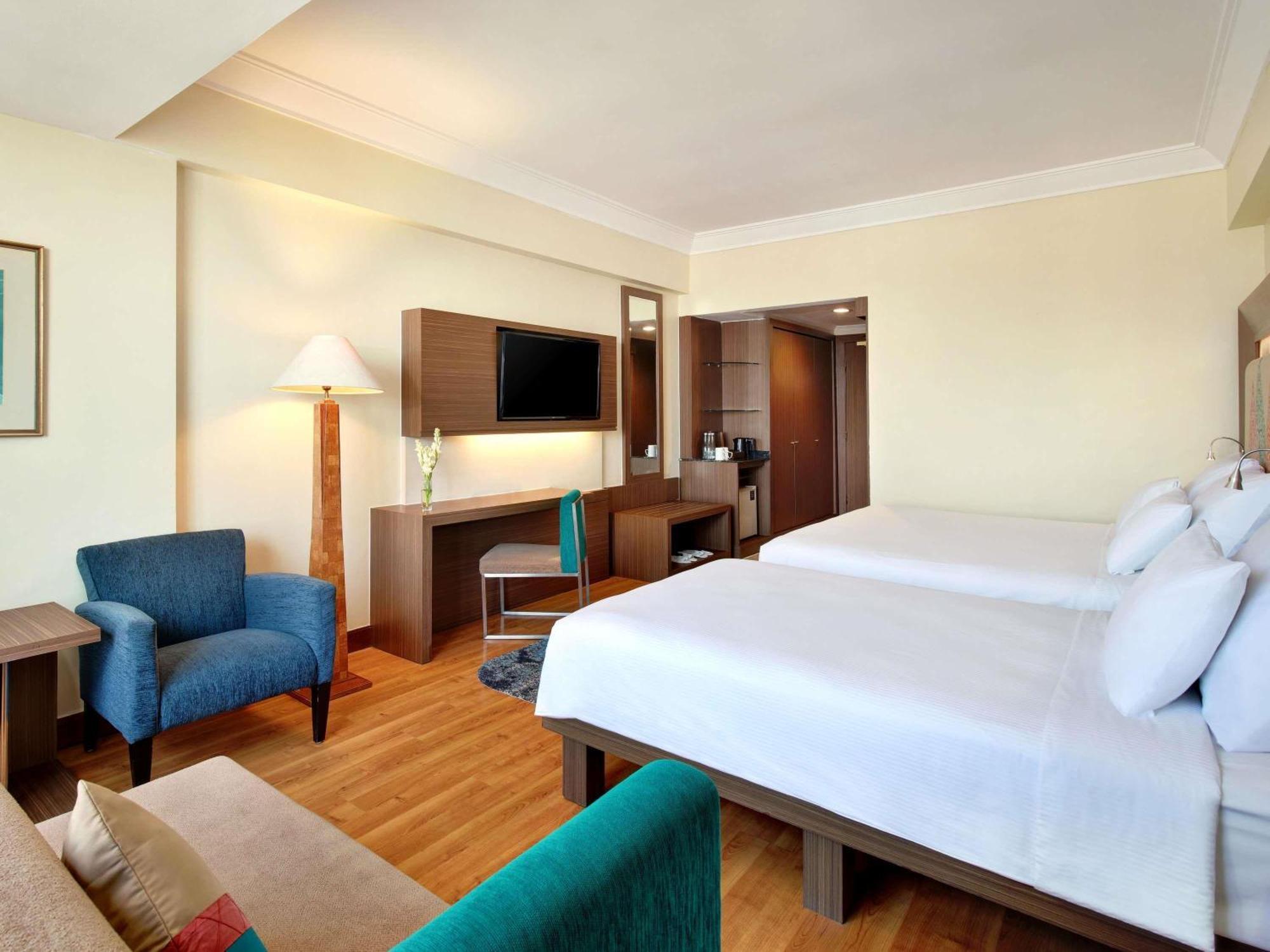 Novotel Solo Eksteriør bilde